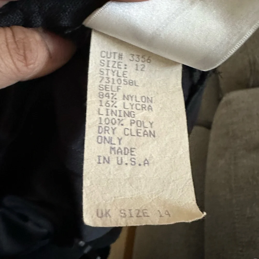Vintage Tadashi black tulle and knit skirt sz 12 (C9) - Picture 5 of 6